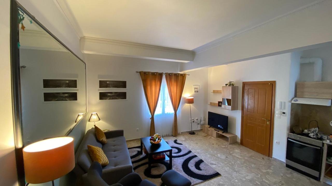 Patras Golden Suite Ngoại thất bức ảnh