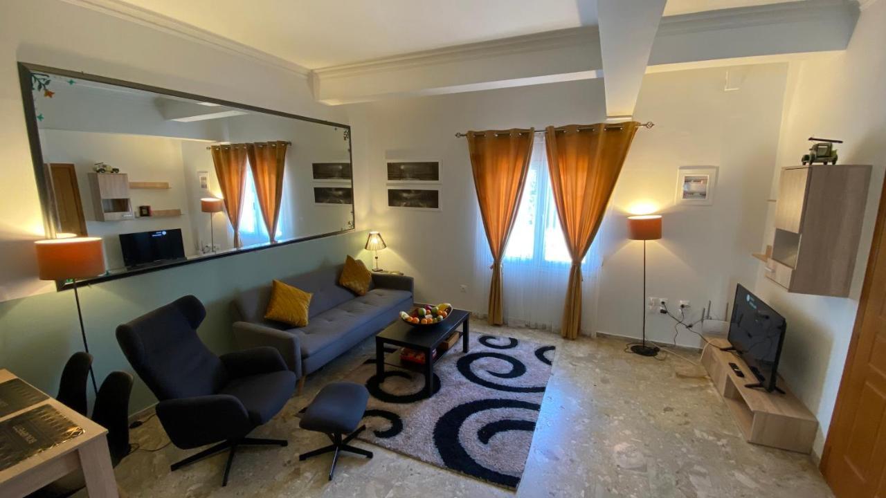 Patras Golden Suite Ngoại thất bức ảnh