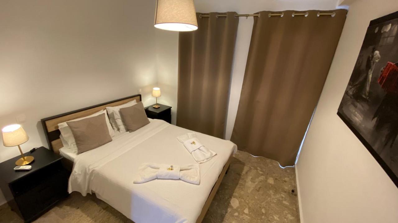 Patras Golden Suite Ngoại thất bức ảnh